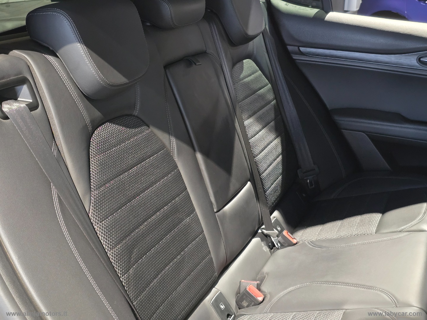 Stelvio 2.2 T.diesel 180CV AT8 RWD Exec. - immagine 19