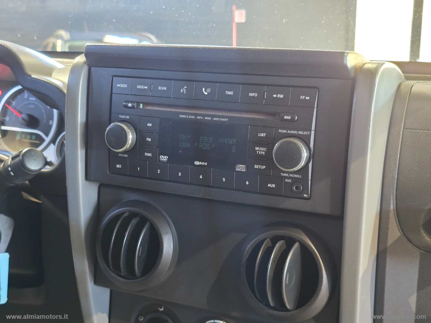 Wrangler Unlimited 2.8 CRD Sport Auto - immagine 19