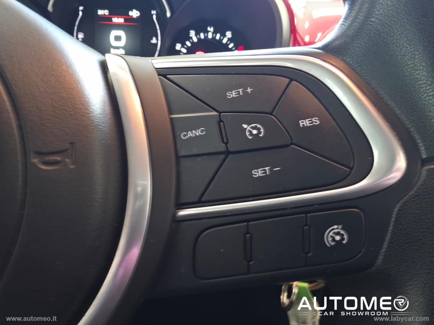 500L 1.4 95 CV S&S Mirror KM CERTIFICATI - immagine 19