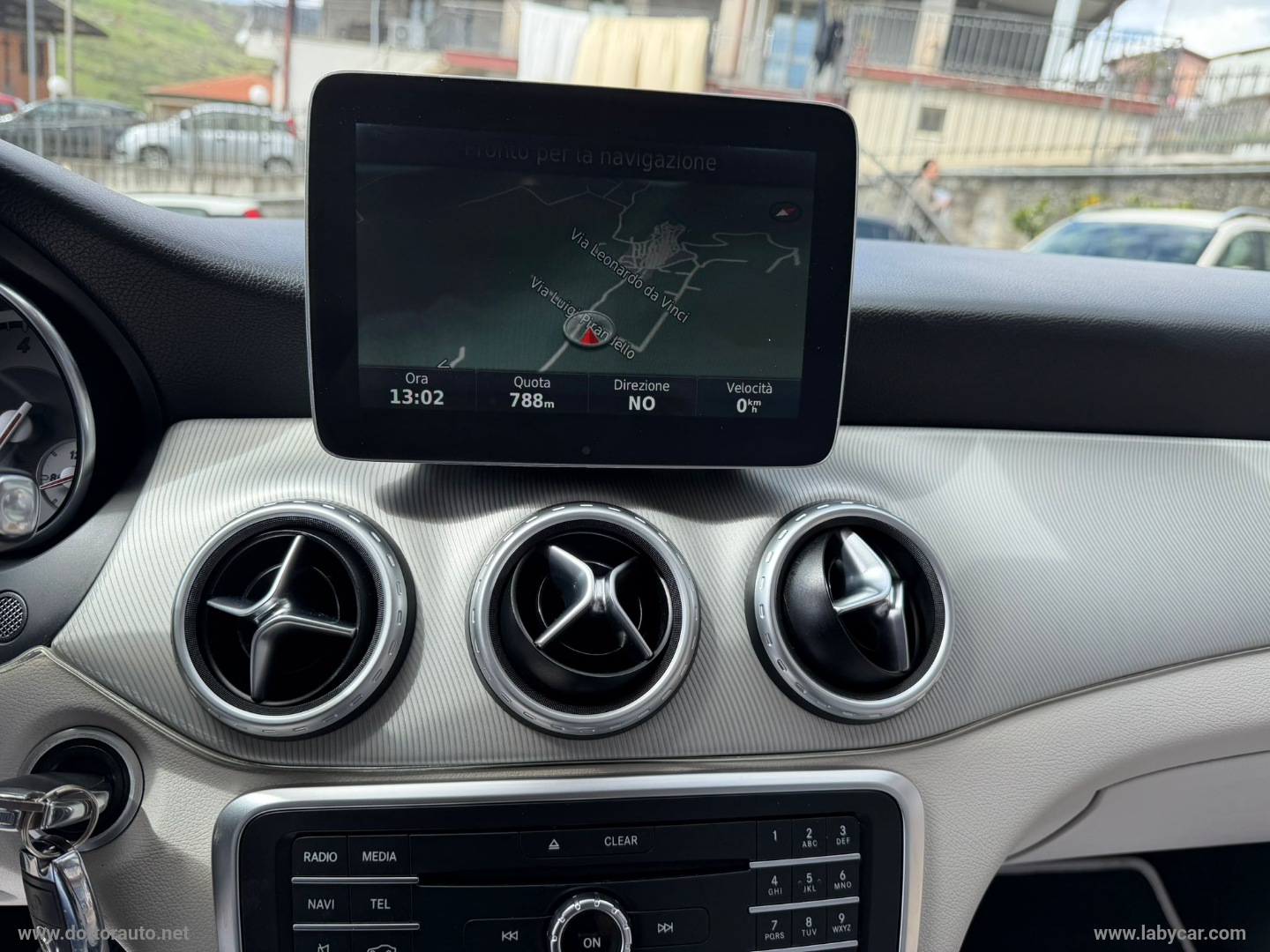 GLA 200 d Automatic 4Matic Premium - immagine 19
