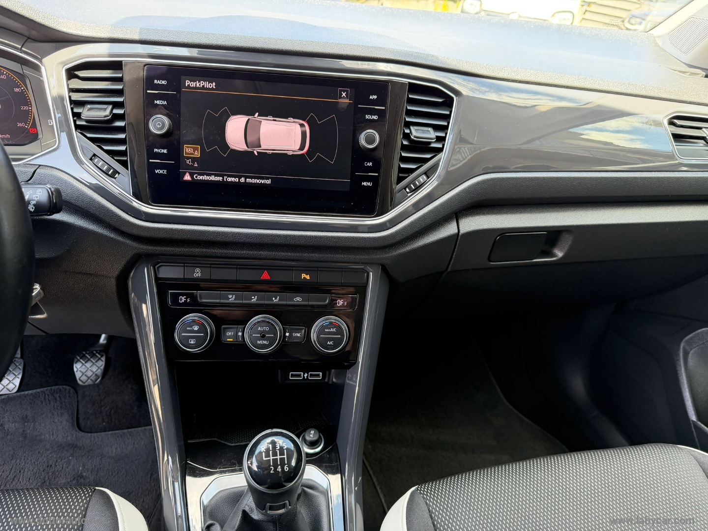 T-Roc 2.0 TDI 4MOTION Advanced BMT - immagine 19