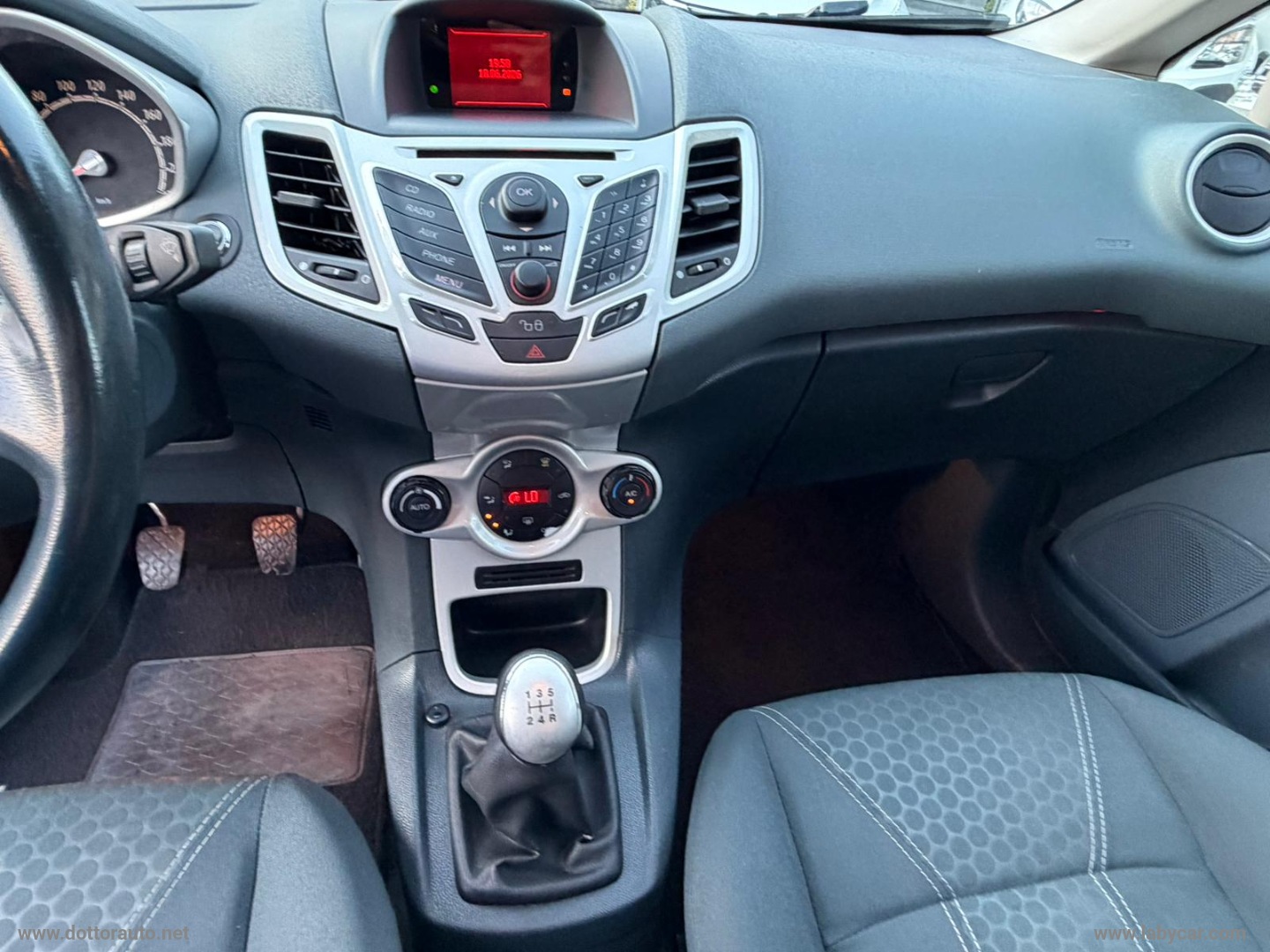 Fiesta 1.6 TDCi 95 CV 5p. Titanium - immagine 19