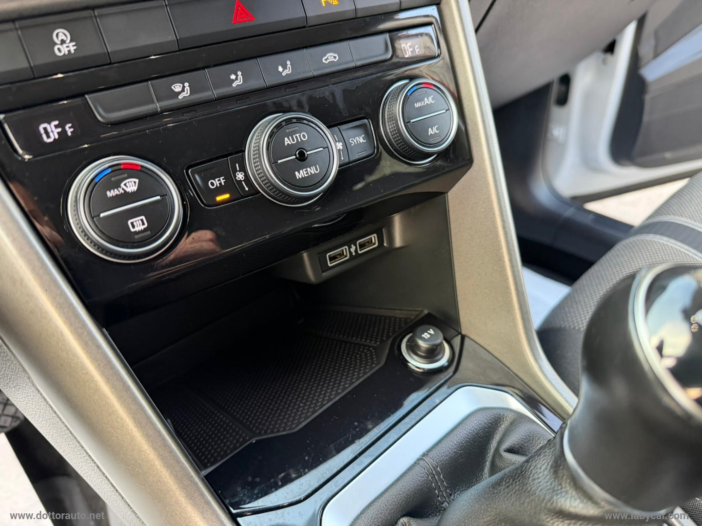 T-Roc 1.6 TDI SCR Advanced BlueMot.Tech. - immagine 19