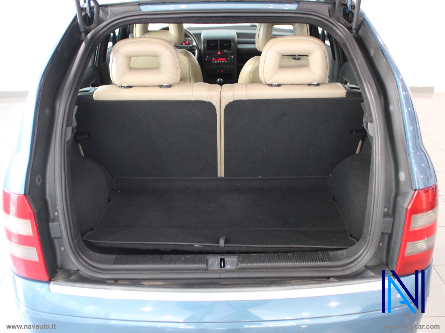 A2 1.4 TDI Top - immagine 19