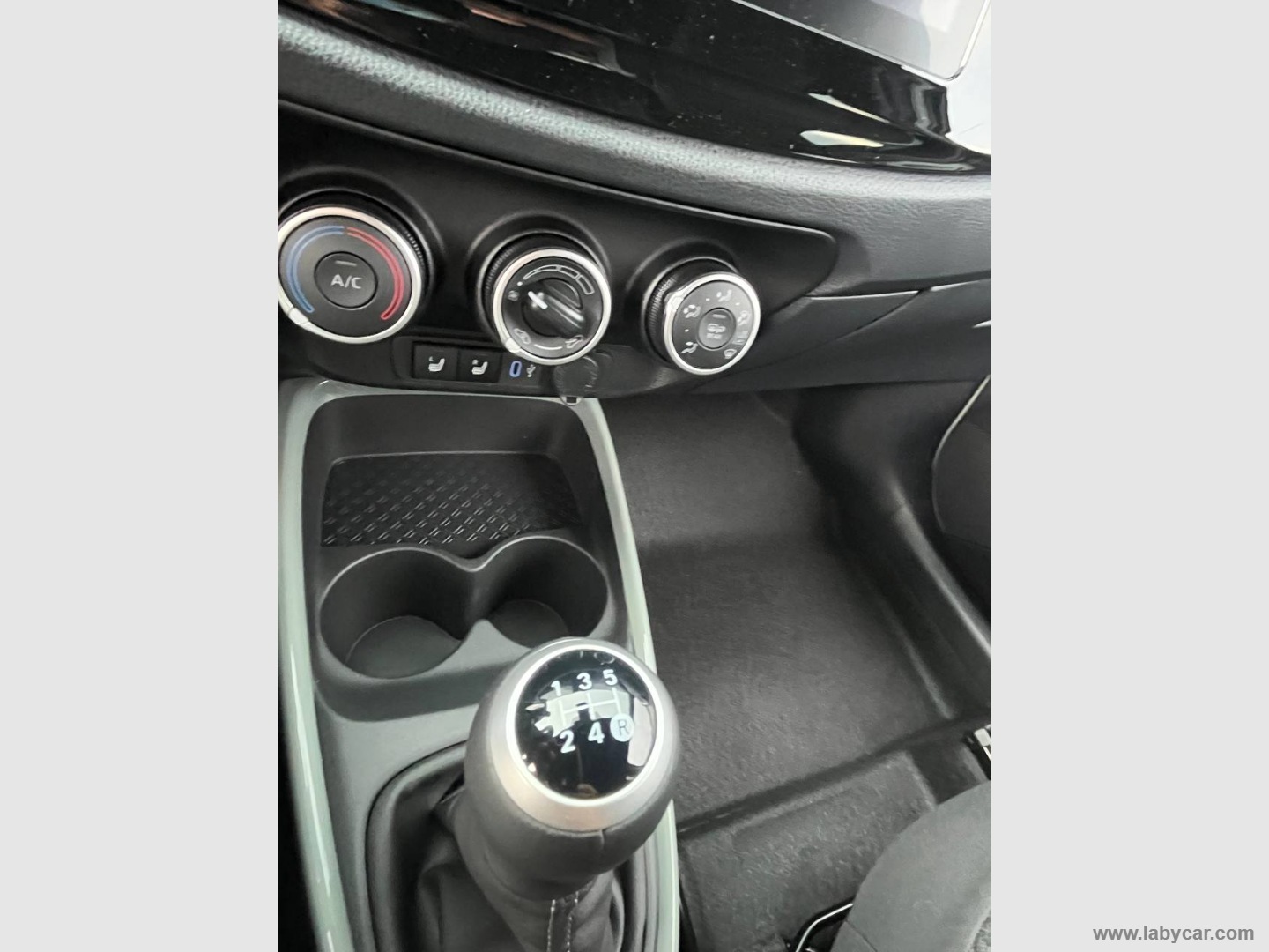 Aygo X 1.0 VVT-i 72 CV 5p. Lounge S-CVT - immagine 19
