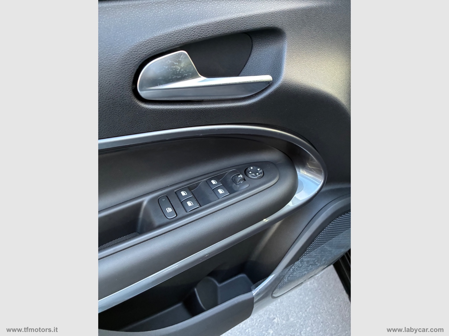 600 Hybrid 145 CV DCT MHEV Sport - immagine 19