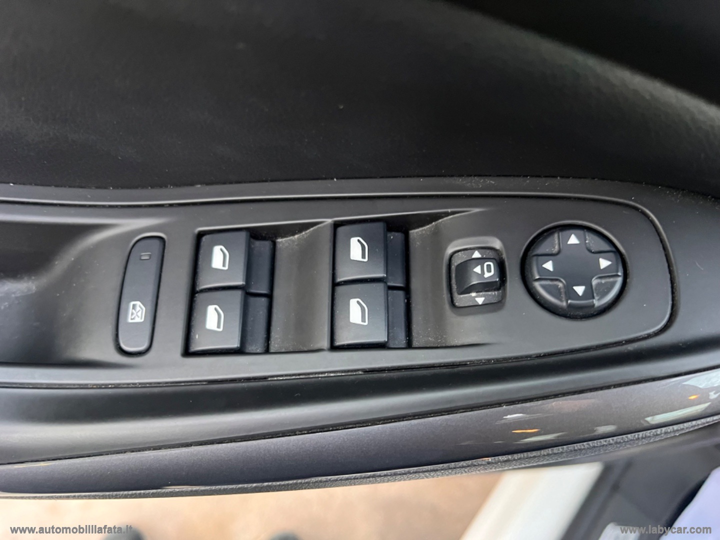 Grandland X 1.6 Hybrid Plug-in aut. FWD 04/2021 36.300KM - immagine 19