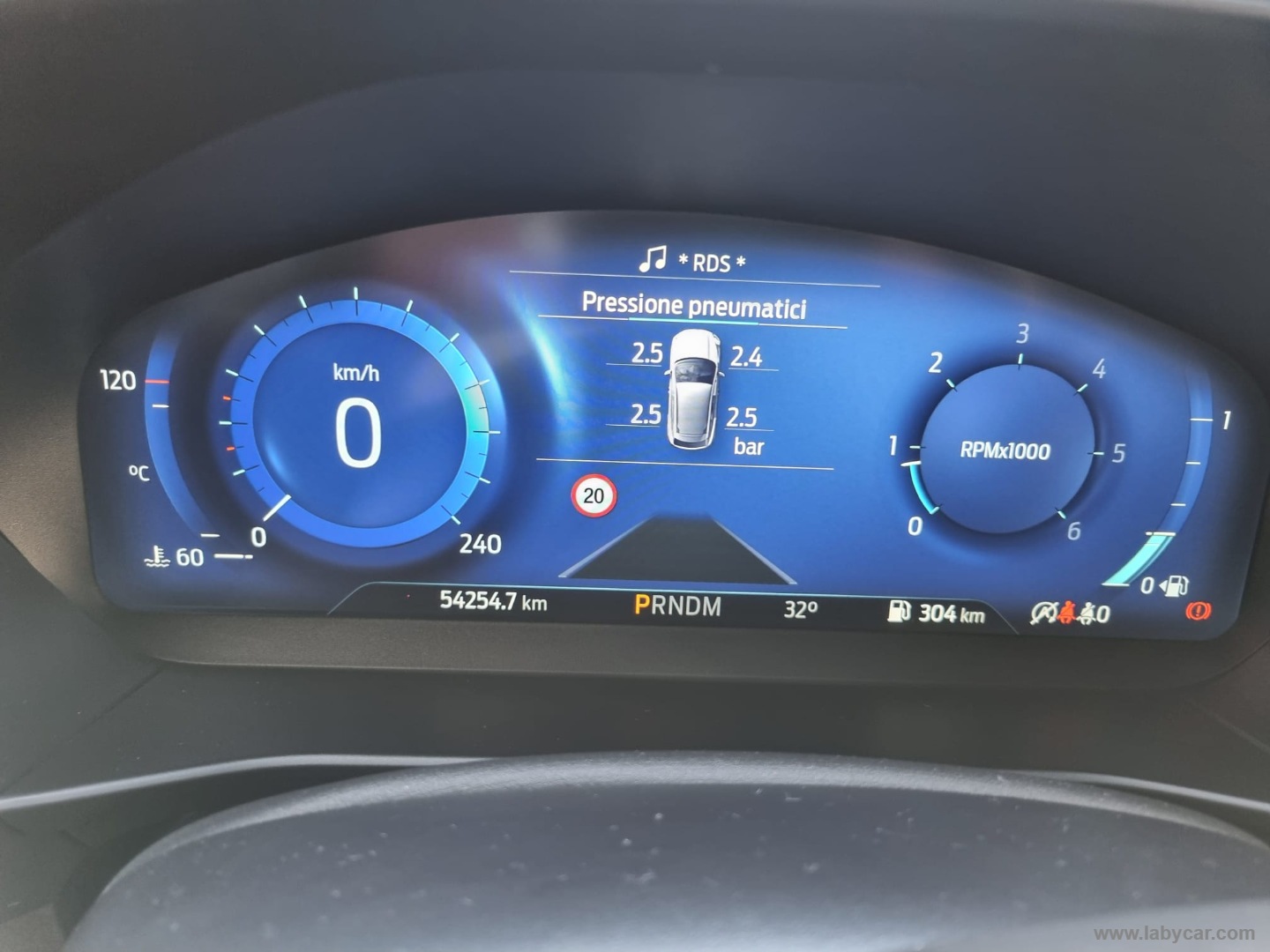 Focus 1.5 EcoBlue 115CV aut. 5p.ST-LineX - immagine 19