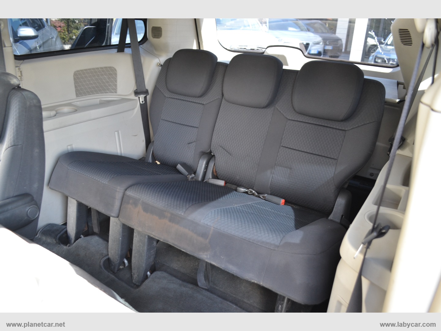 Grand Voyager 2.8 CRD DPF Touring - immagine 20