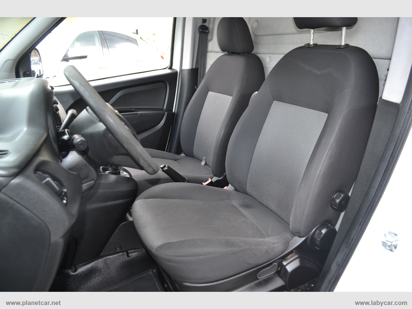 Doblò 1.6MJT 105 PLTN Cargo Maxi Lam.E5+ - immagine 20