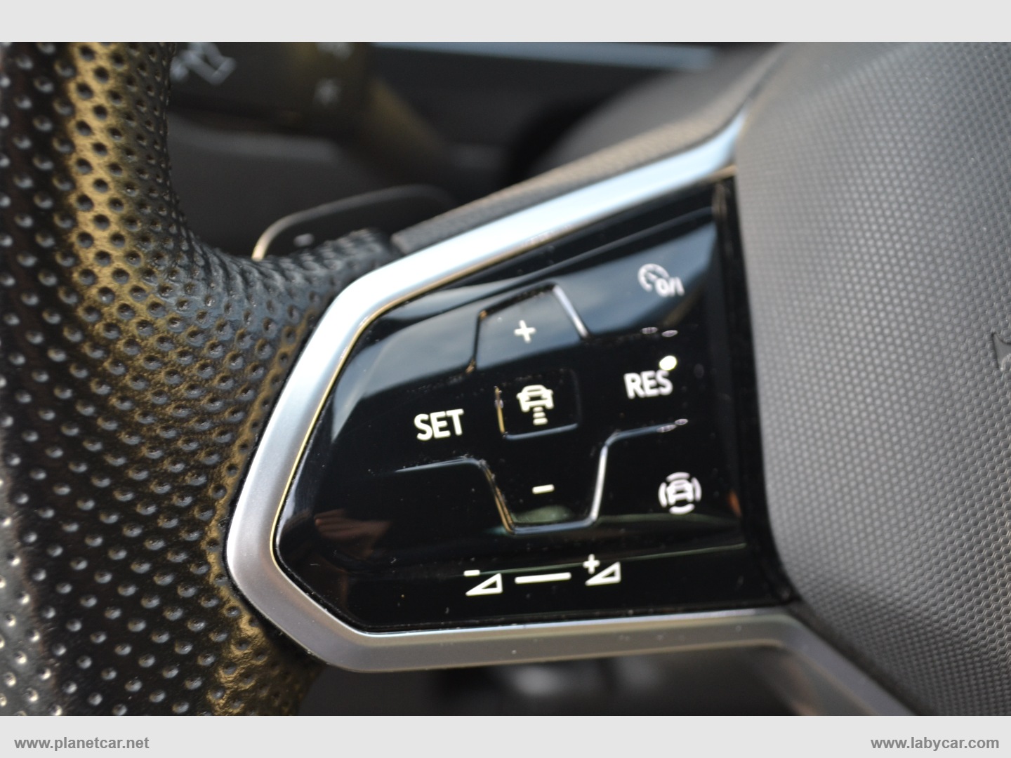 Tiguan 1.5 TSI 150CV DSG ACT R-Line - immagine 20