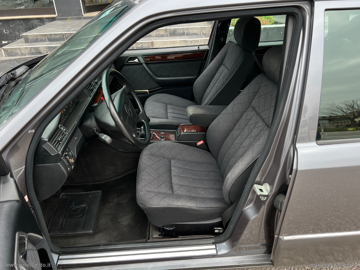 E 200 S.W. Elegance DA COLLEZIONE - immagine 20