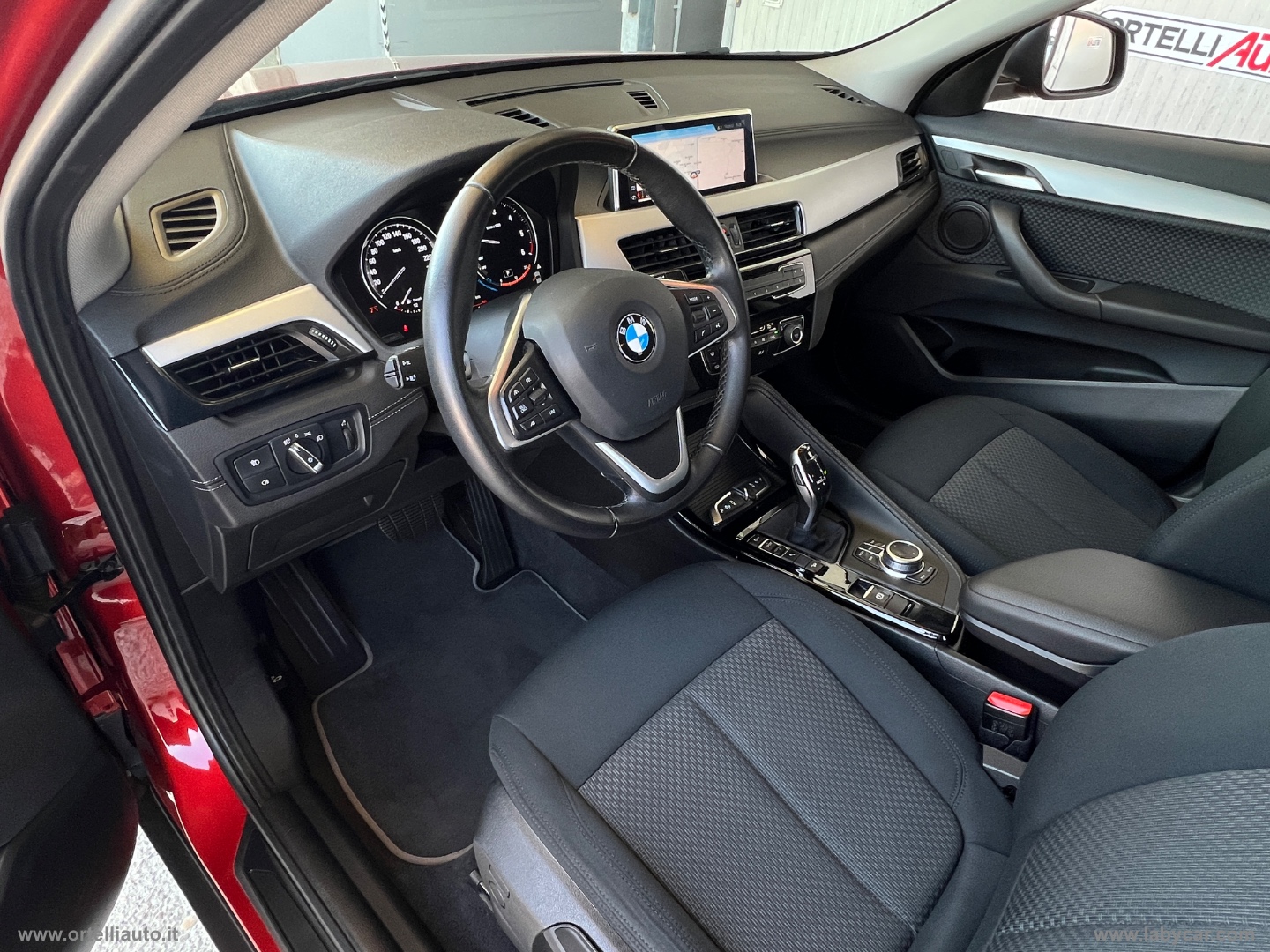 X2 xDrive18d Business-X - immagine 20