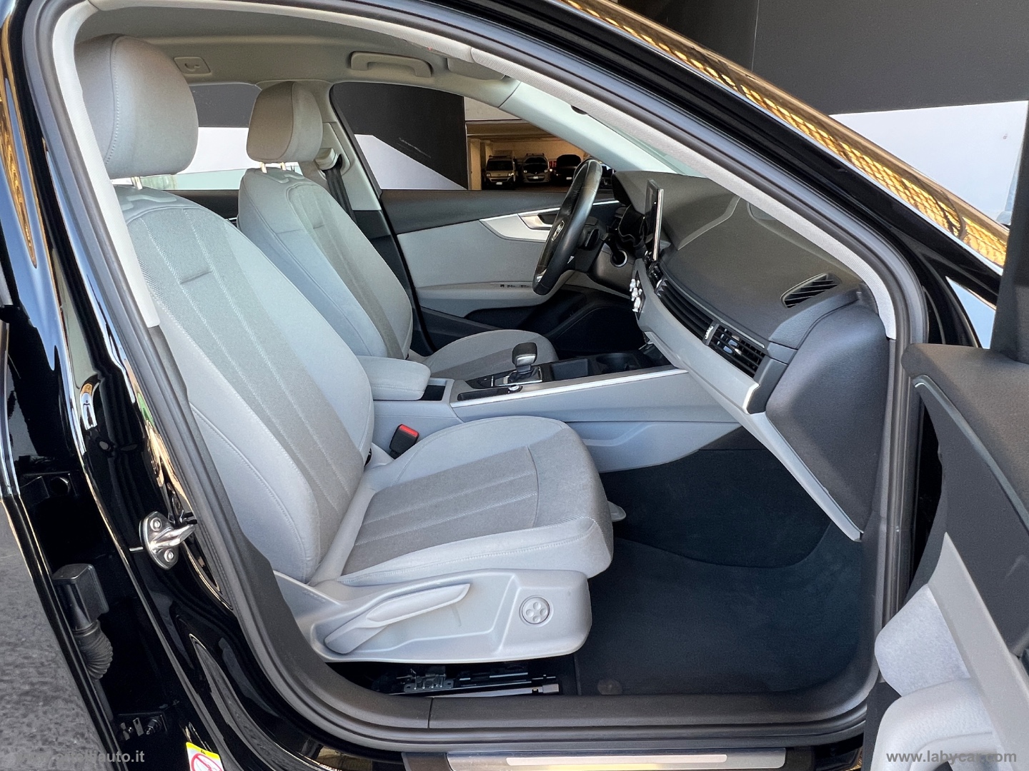 A4 Avant 35 TDI/163CV MHVE S tronic Business IVA DEDUCIBILE - immagine 20