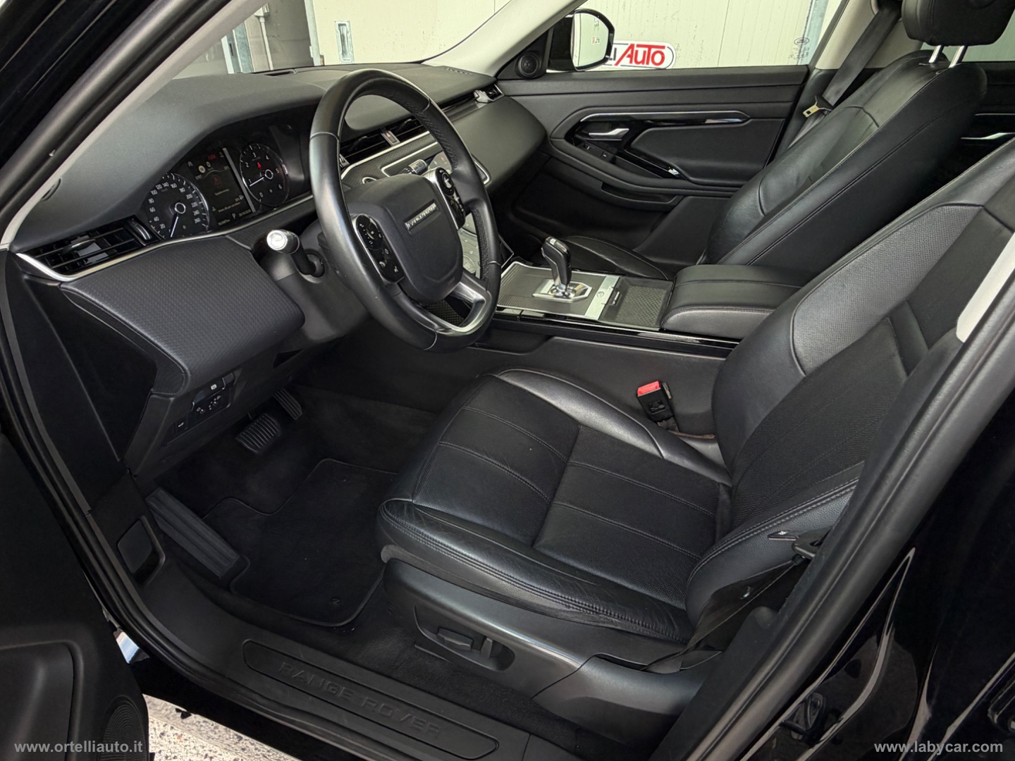 RR Evoque 2.0D 150 CV AWD Auto S - immagine 20