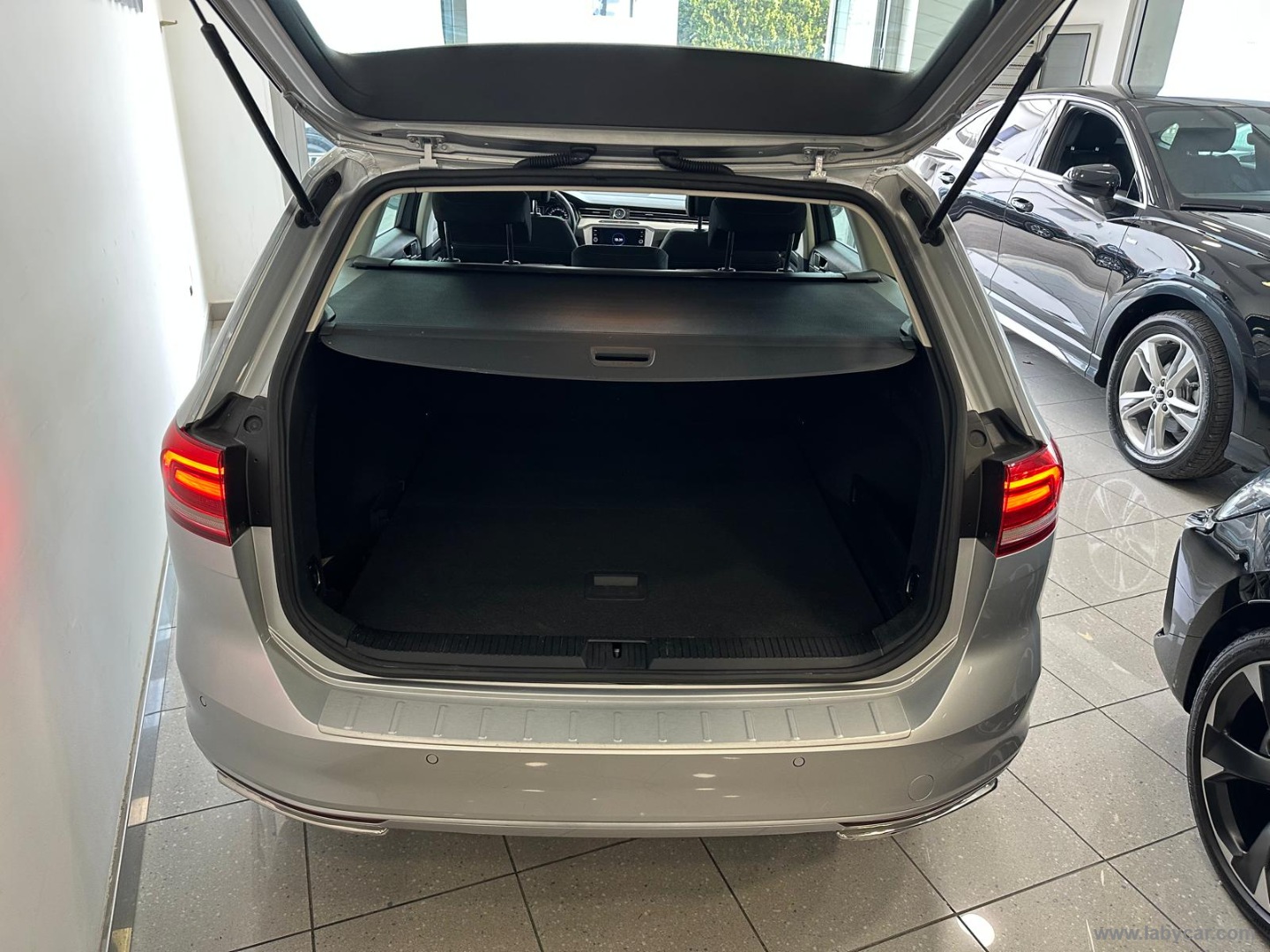 Passat Var. 1.6 TDI DSG Business BMT - immagine 20