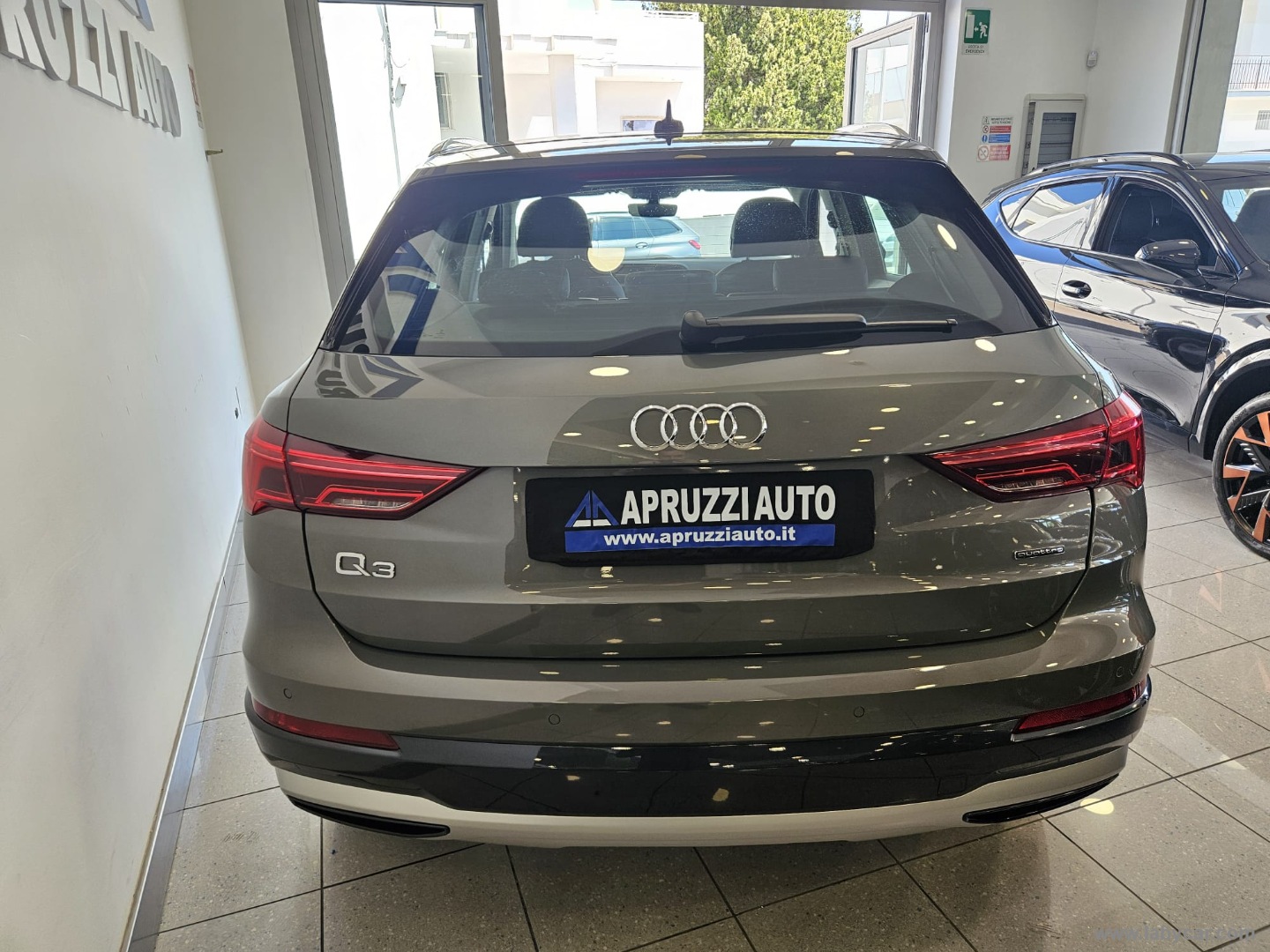 Q3 40 TDI quattro S tr. Business Adv. - immagine 20