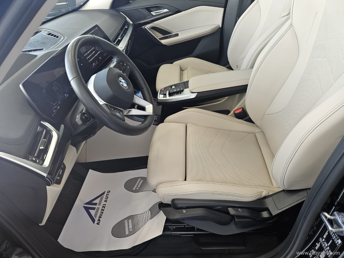 X1 xDrive 20d xLine - immagine 20