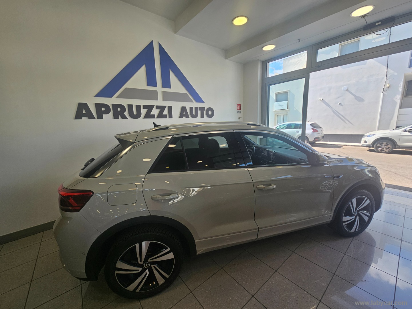 T-Roc 2.0 TDI SCR 150CV DSG 4MOT. R-Line - immagine 20
