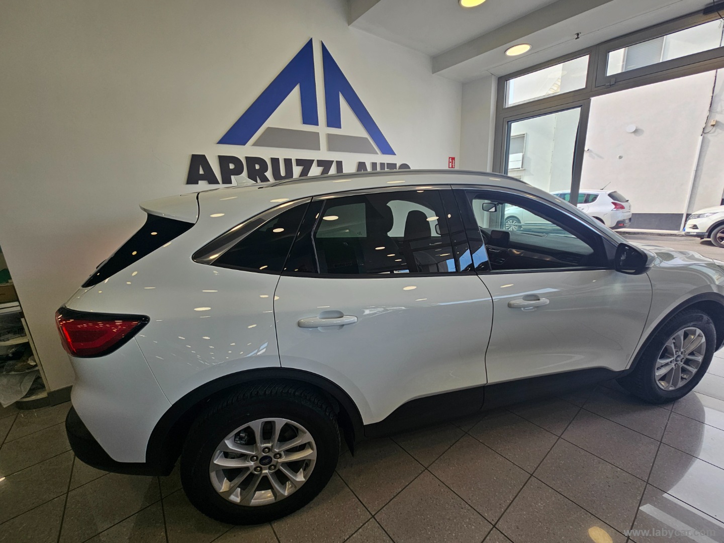 Kuga 2.0 EcoBlue 120 CV aut 2WD Tit.Bus. - immagine 20