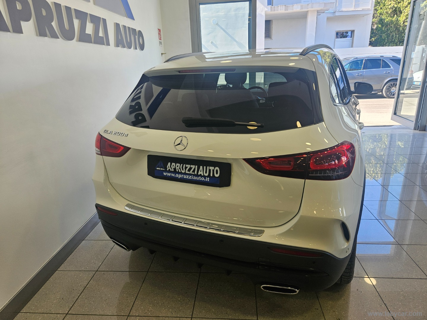 GLA 200 d Automatic Premium - immagine 20