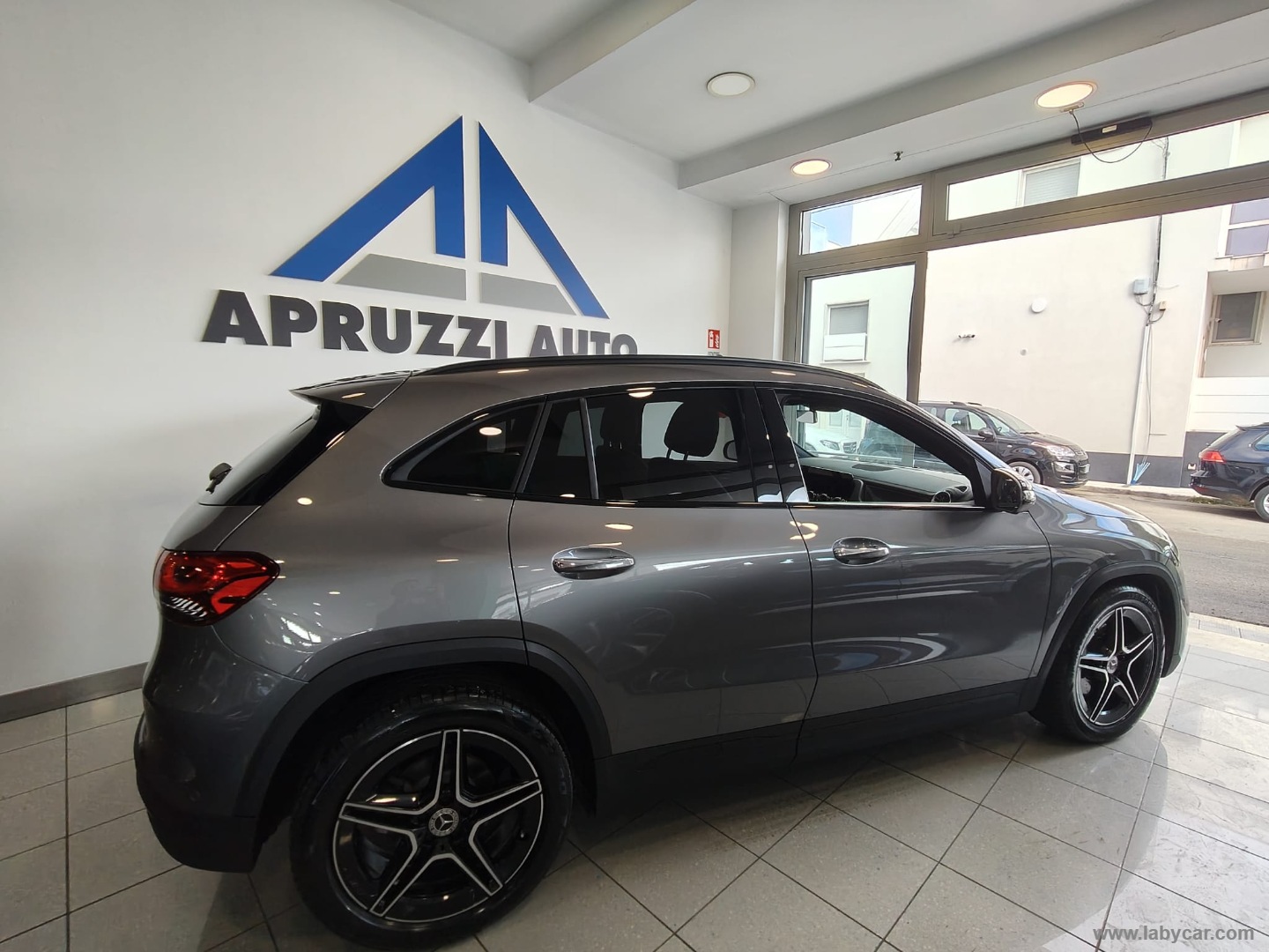 GLA 200 d Automatic Premium - immagine 20