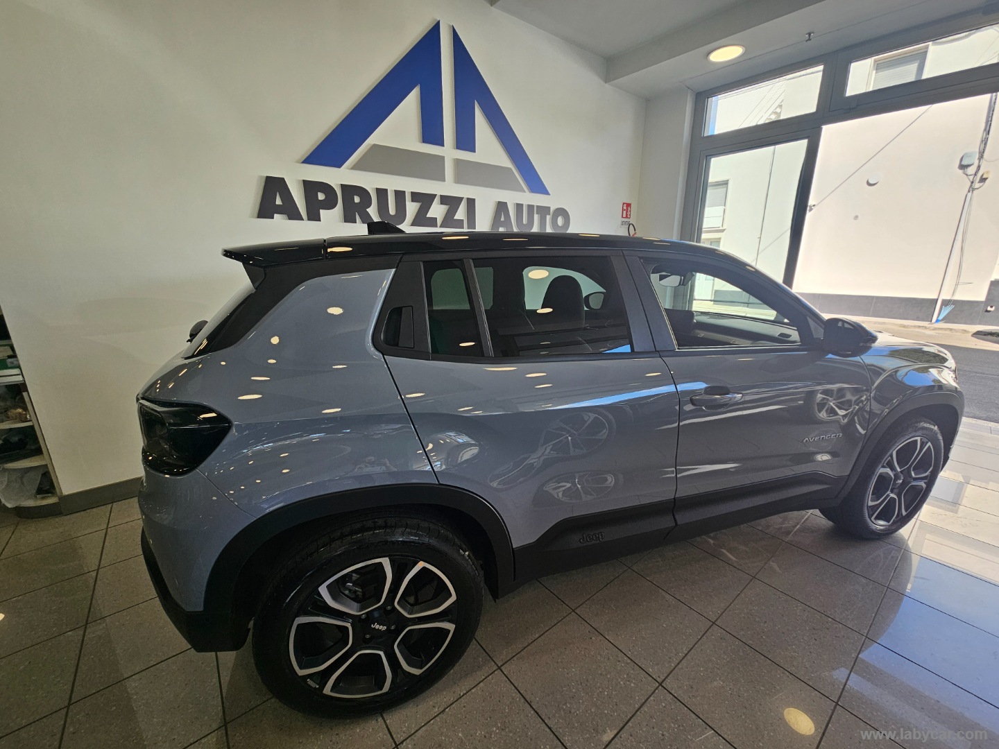 Avenger 1.2 Turbo MHEV Summit - immagine 20