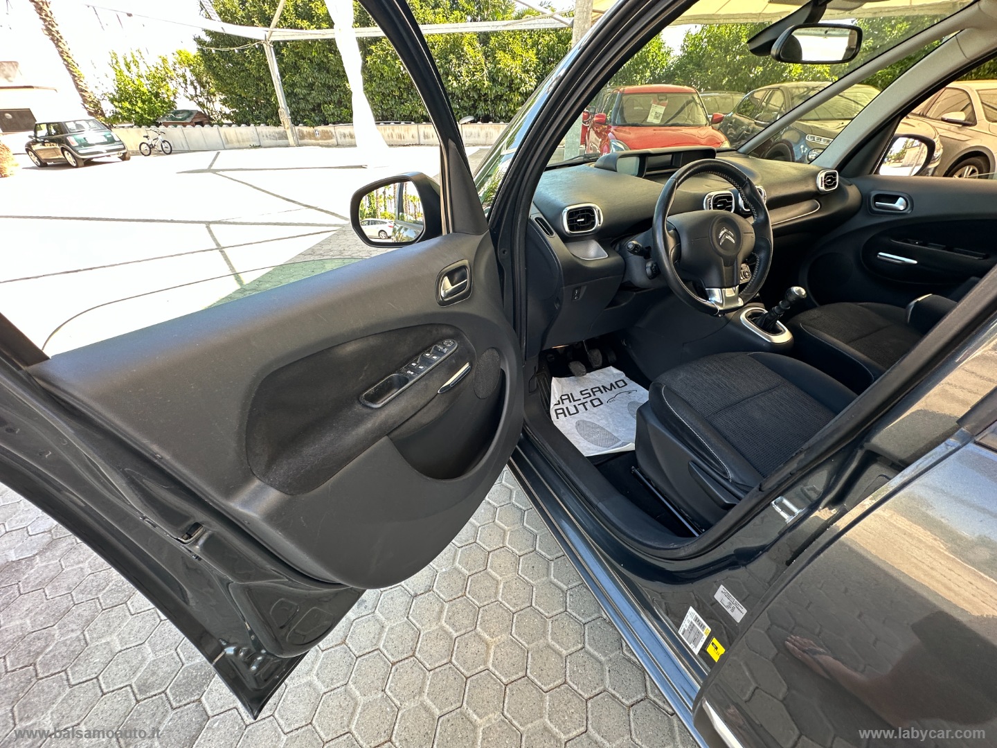 C3 Picasso 1.6 HDi 115 Exclusive - immagine 20