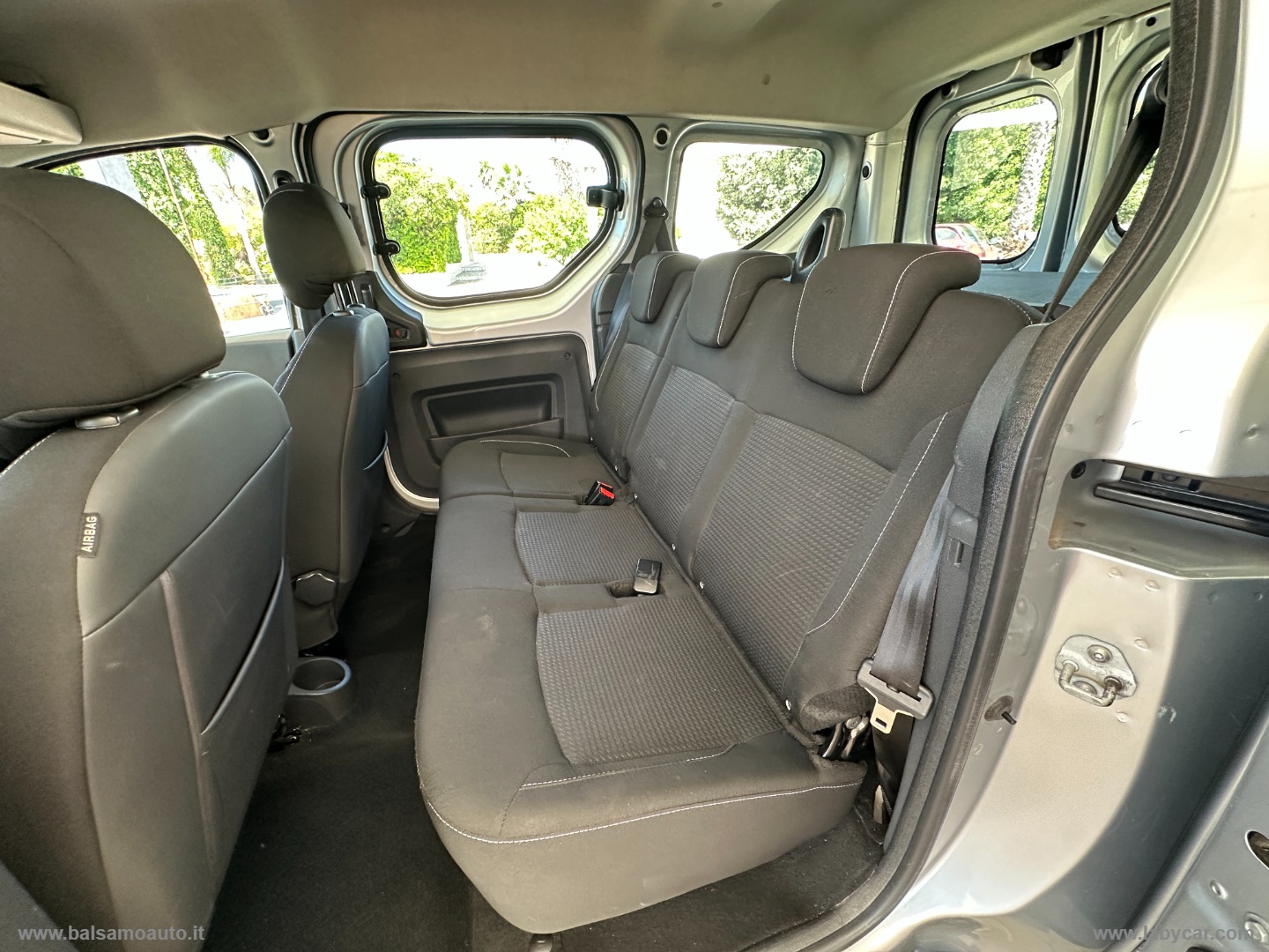 Dokker 1.6 8V 100 CV S&S GPL Essential - immagine 20