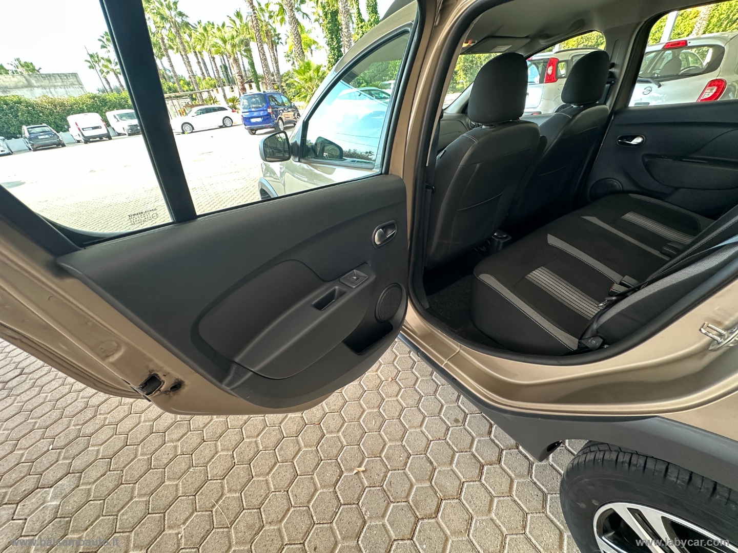 Sandero Stepway 0.9 TCe 12V T-GPL 90 S&S - immagine 20