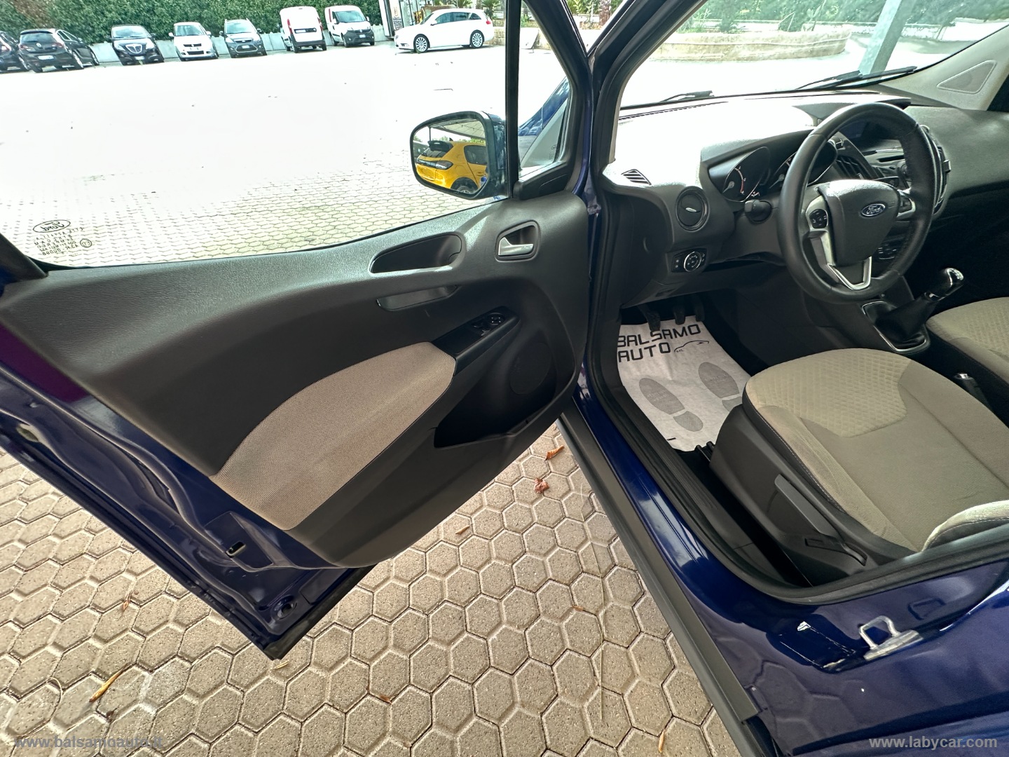 Tourneo Courier 1.5 TDCI 75 CV Titanium - immagine 20