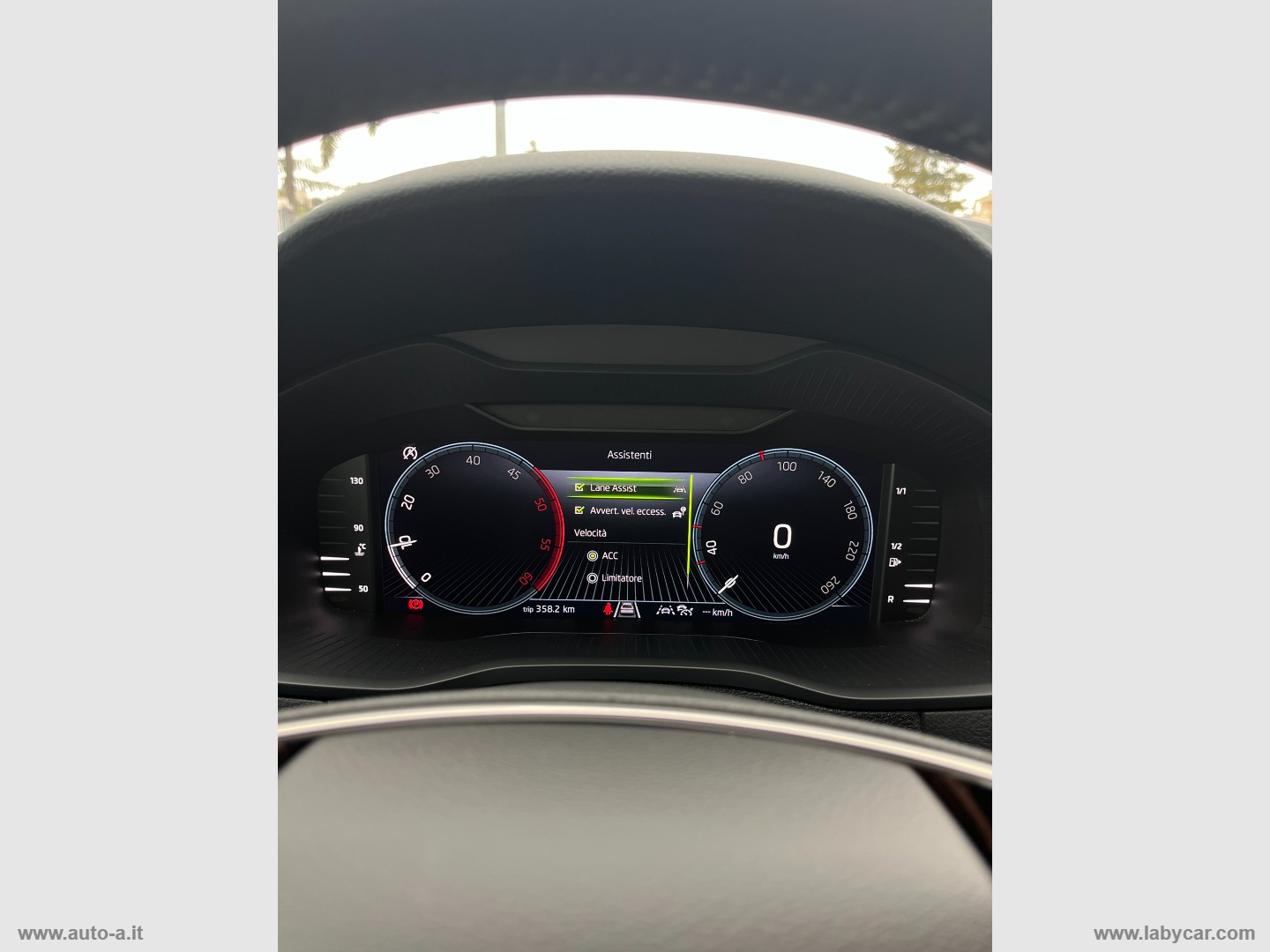 Karoq 2.0 TDI 115 CV Selection - immagine 20