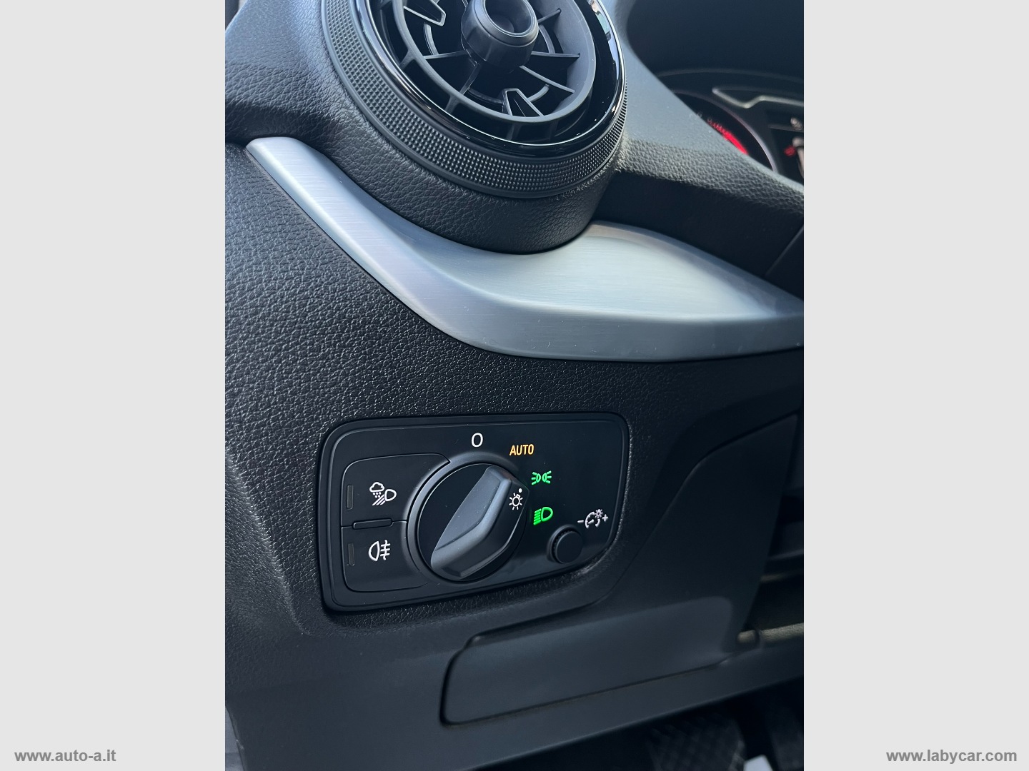 Q2 30 TDI S tronic Admired - immagine 20