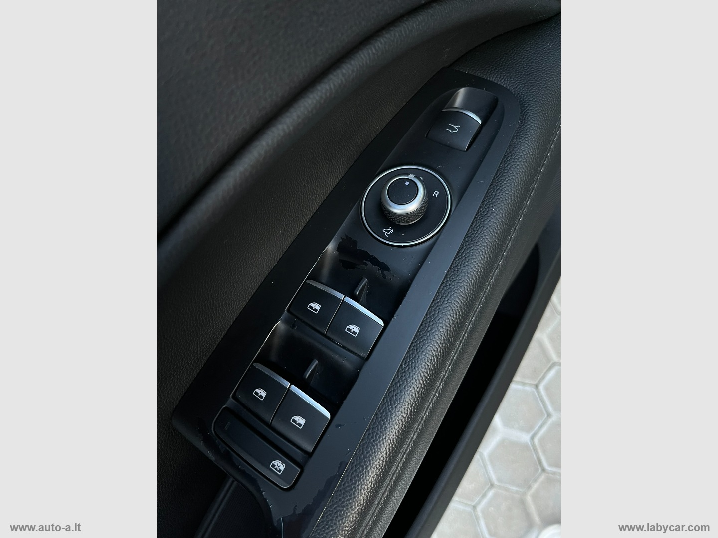 Stelvio 2.2 T.diesel 190 CV AT8 Q4 BUSINESS - immagine 20