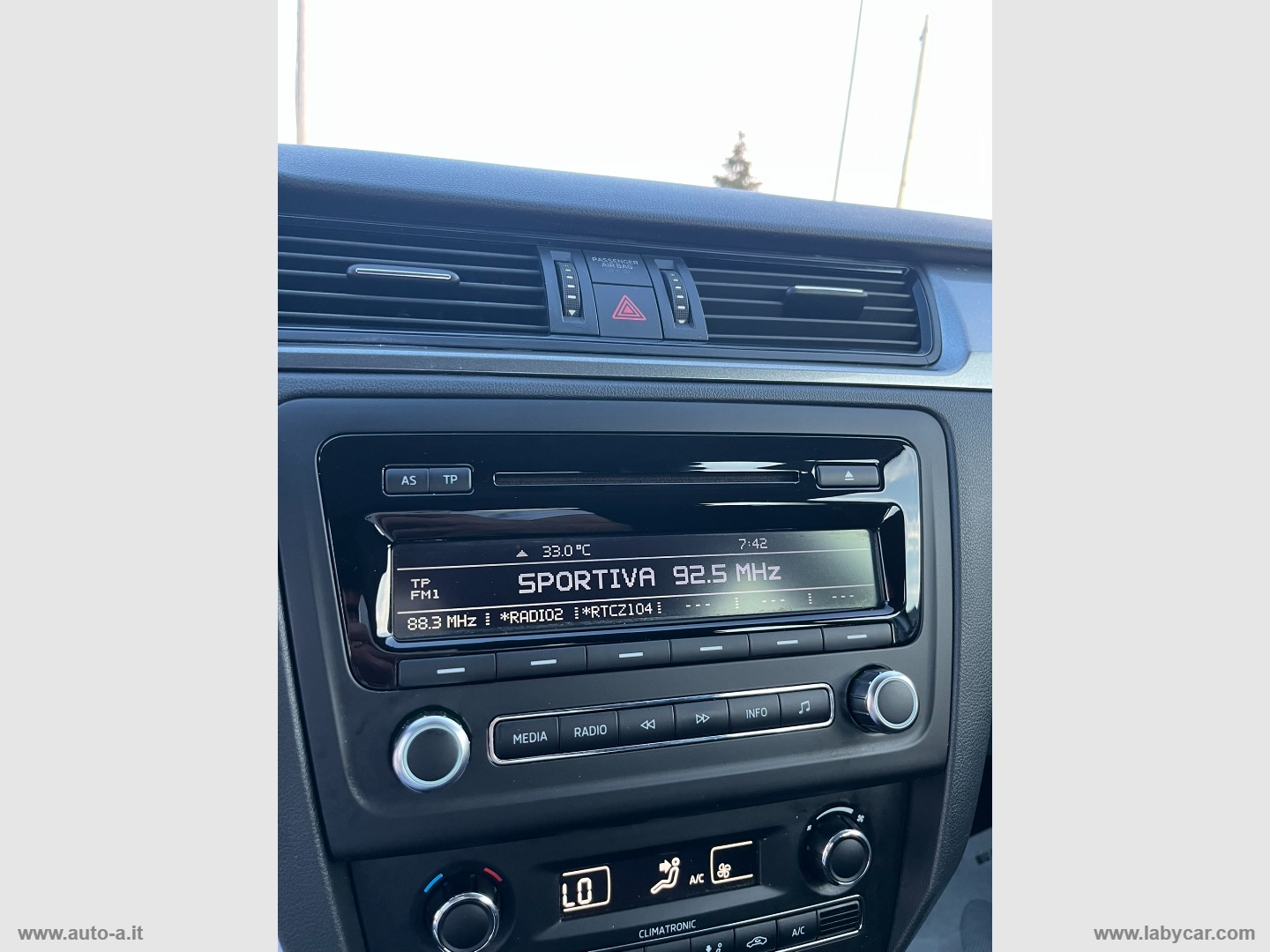 Rapid 1.6 TDI CR 90 CV Executive - immagine 20