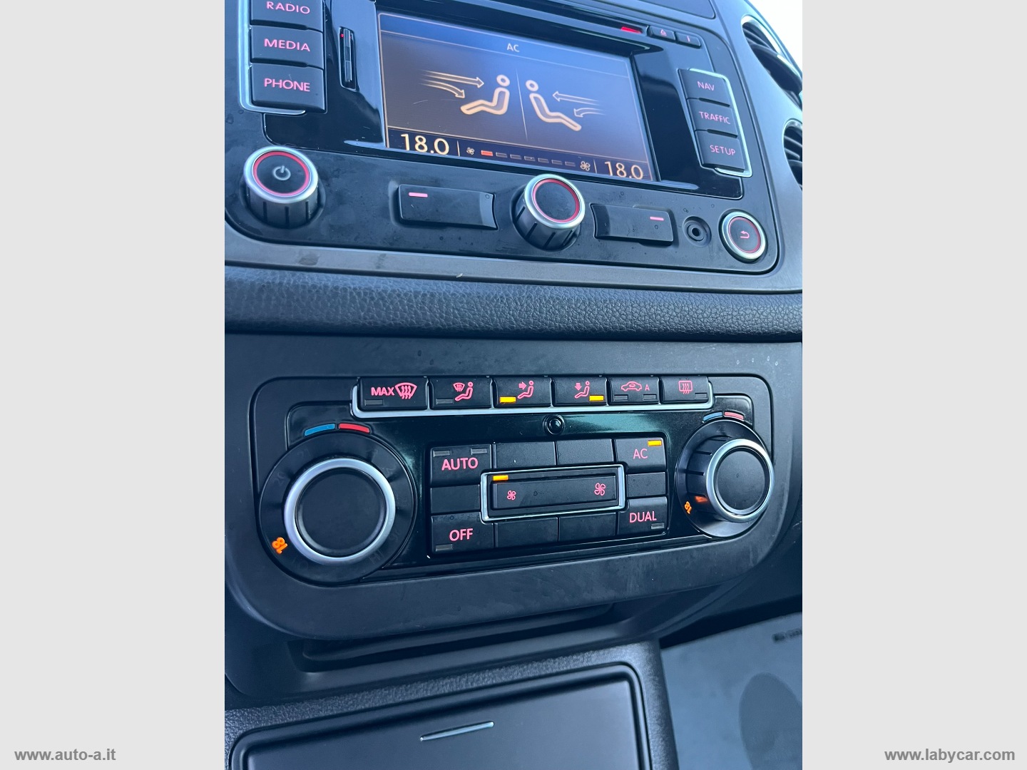 Tiguan 2.0 TDI 4MOTION Sport & Style - immagine 20
