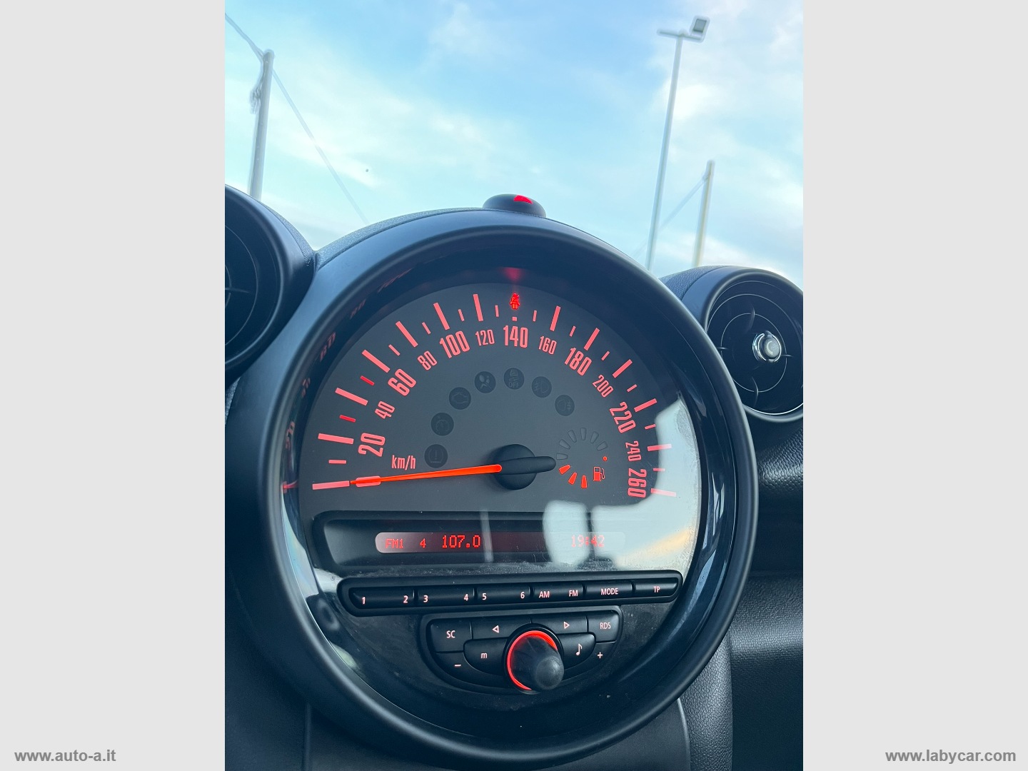 Mini Cooper D Business Countryman ALL4 - immagine 20