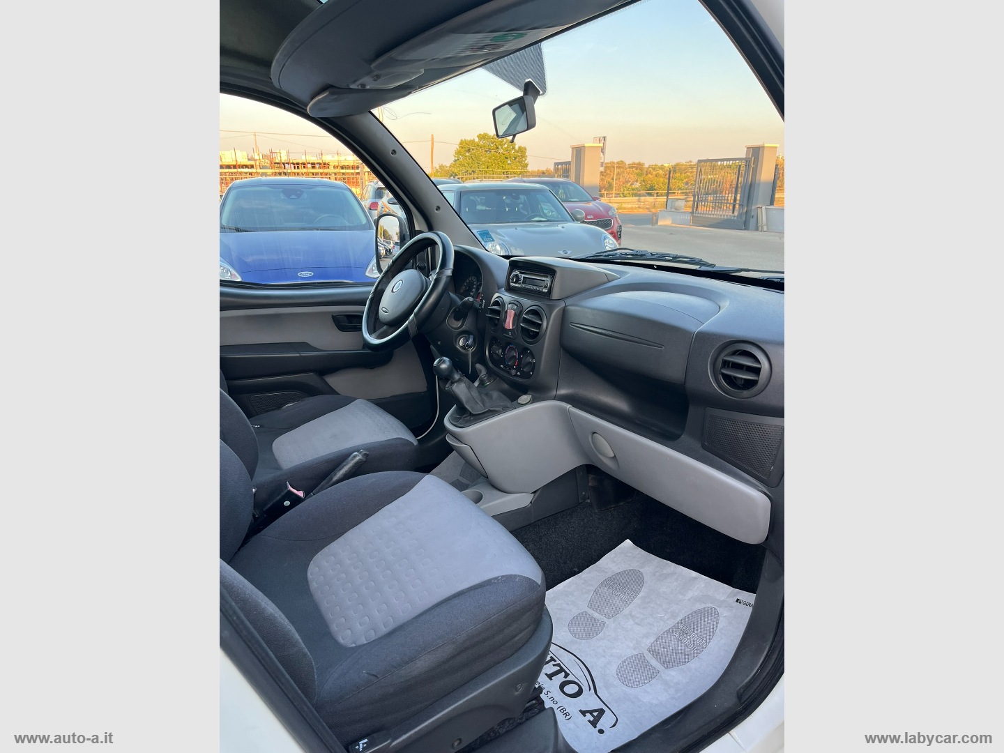 Doblò 1.3 MJT 16V Dynamic TRASPORTO DISABILI - immagine 20
