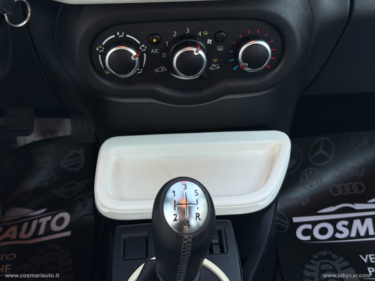 Twingo SCe Zen - immagine 20