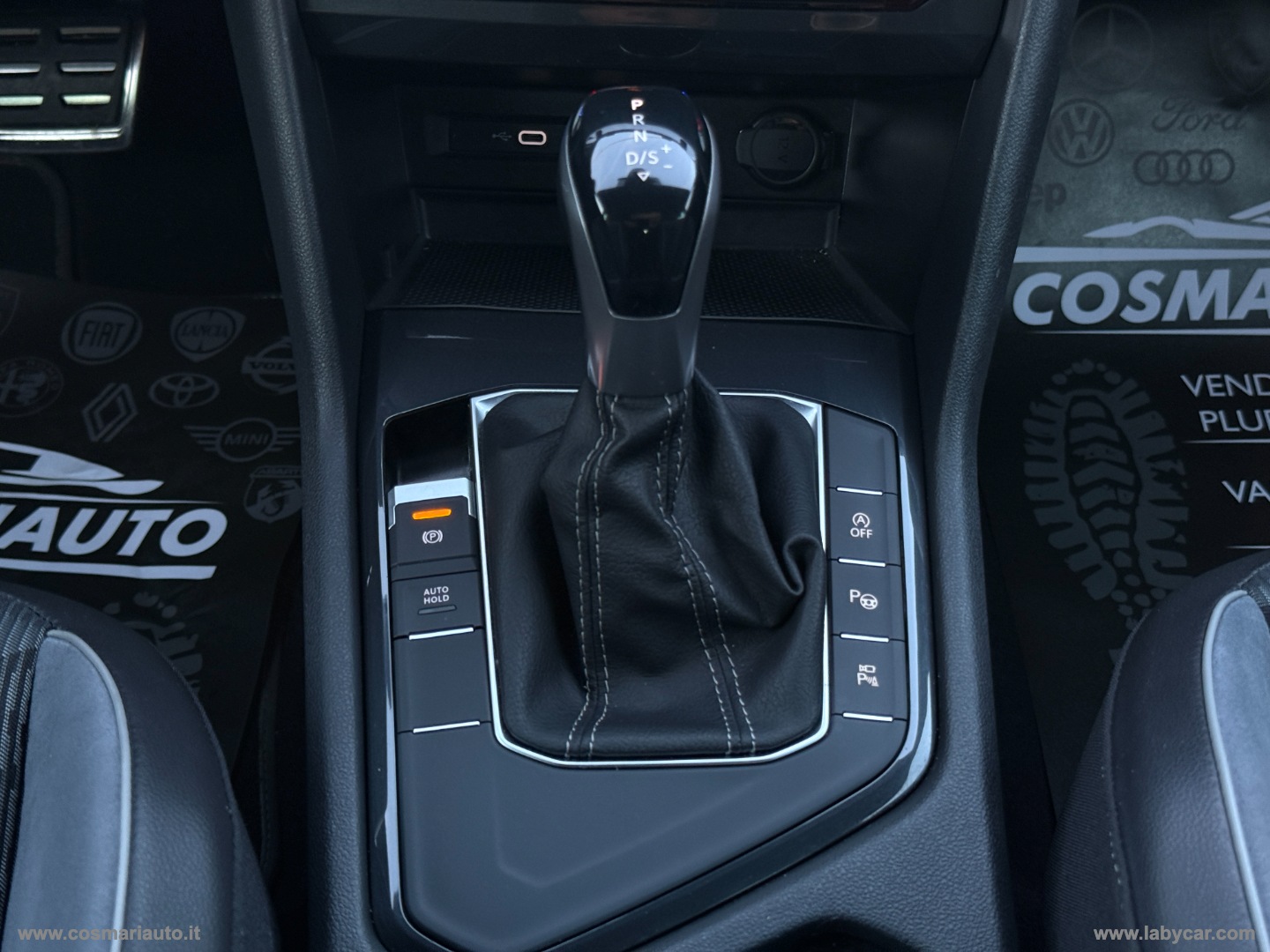 Tiguan 2.0 TDI 150CV DSG R-Line 2023 LUCI AMBIENTE - immagine 20