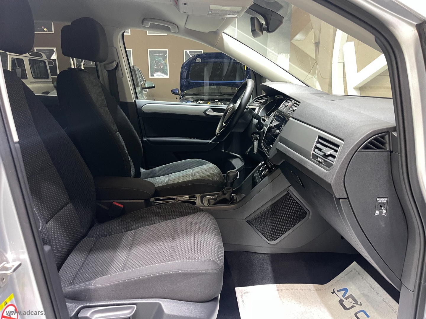 Touran 2.0 TDI 150 CV DSG Business BMT *7 POSTI*CAMBIO AUT.* - immagine 20