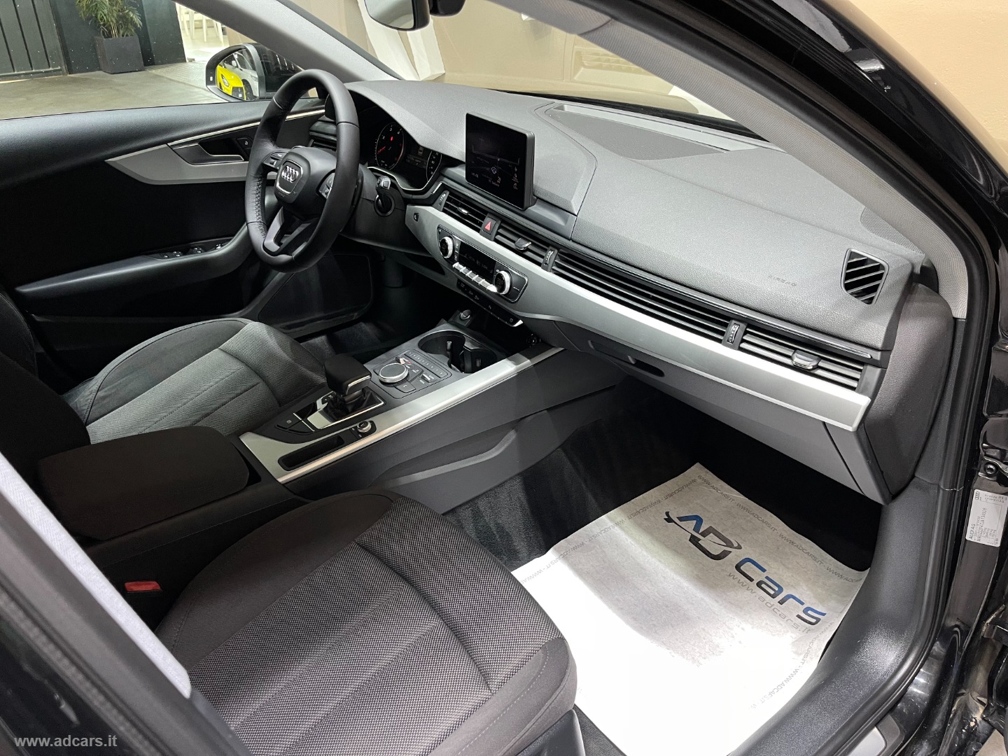 A4 Avant 2.0 TDI 150CV S tr. Business *CLIMA 3 ZONE*FARI LED* - immagine 20