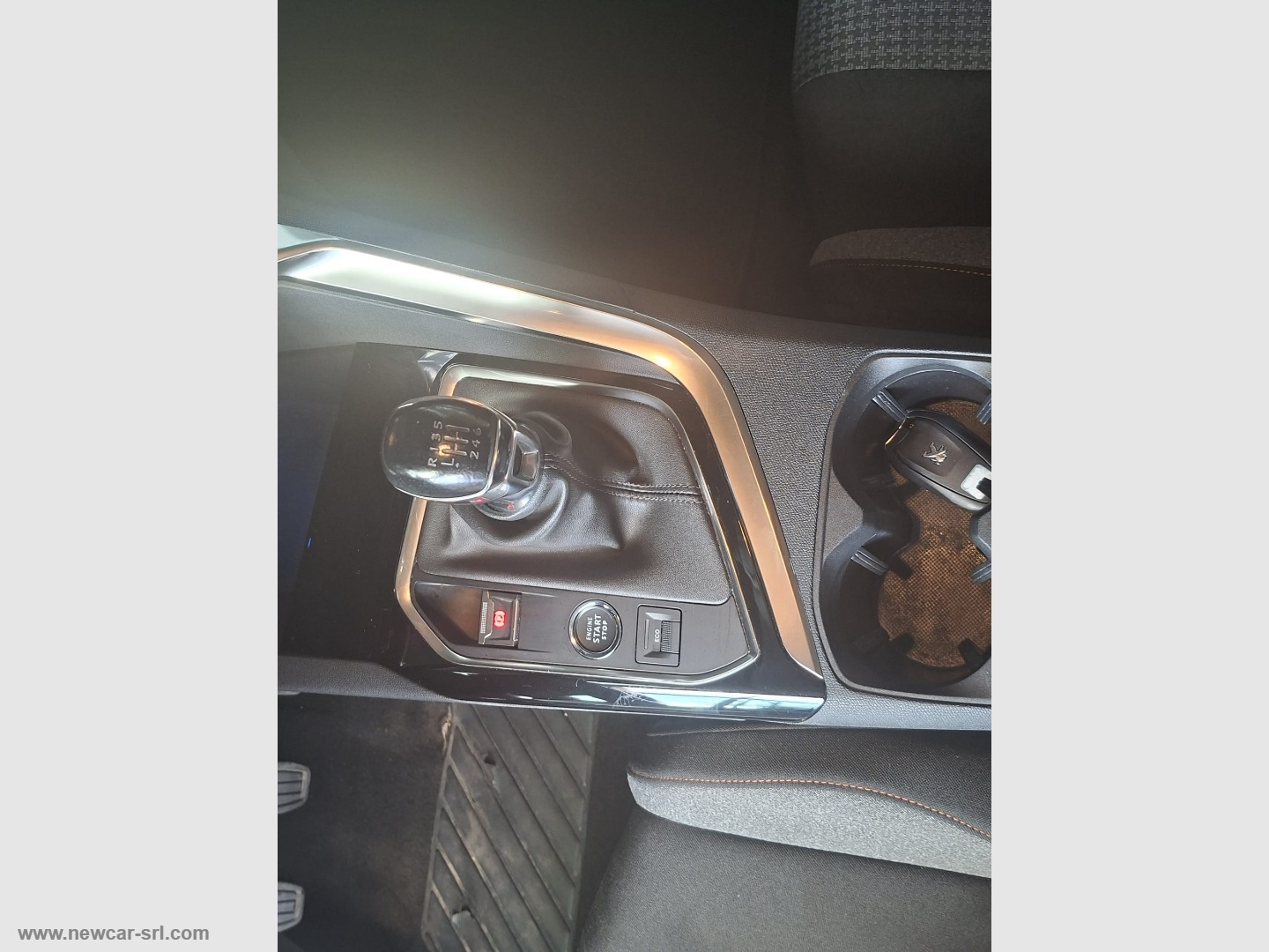 3008 BlueHDi 130 S&S Active Pack - immagine 20