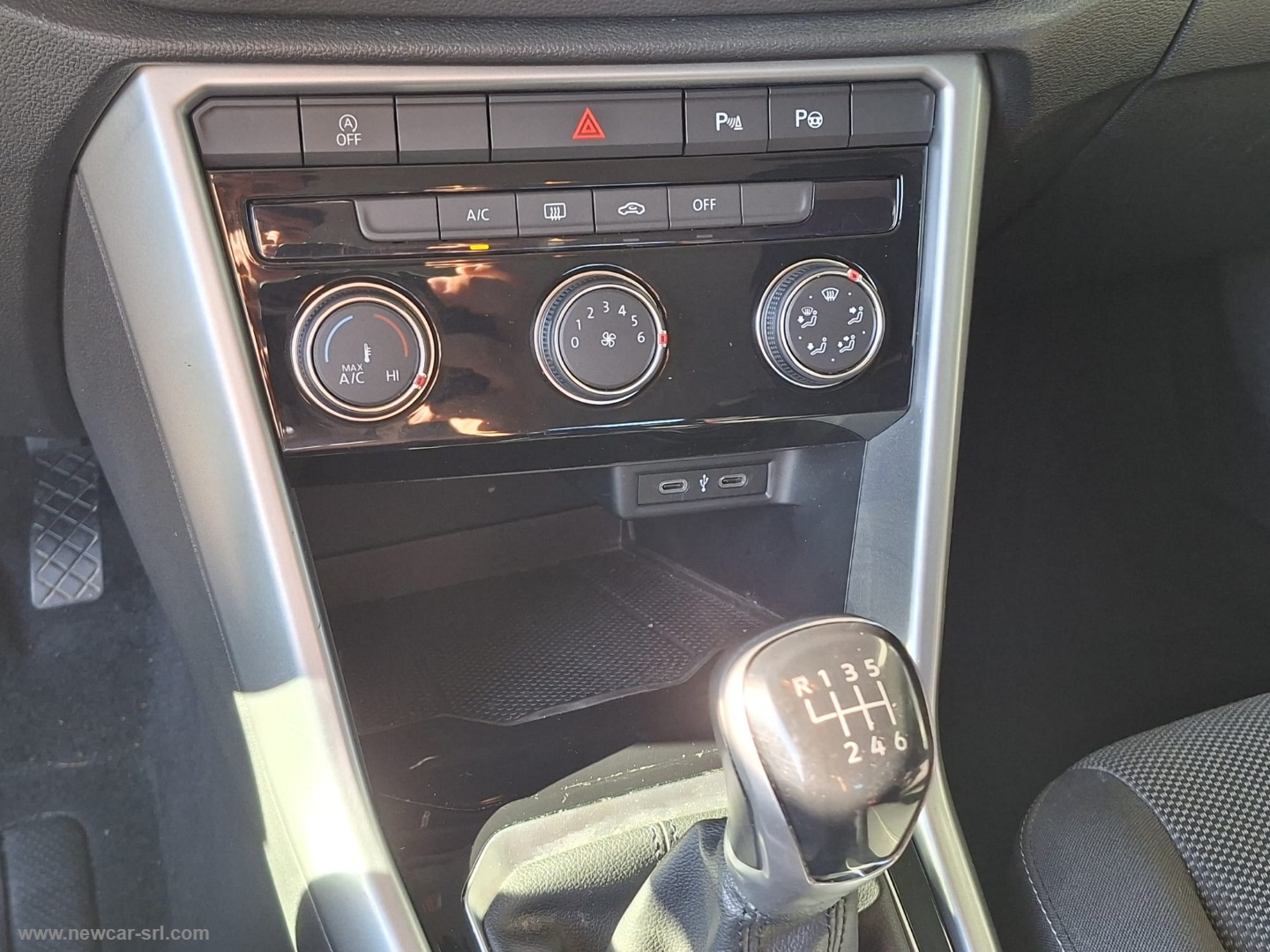 T-Roc 2.0 TDI SCR Life - immagine 20