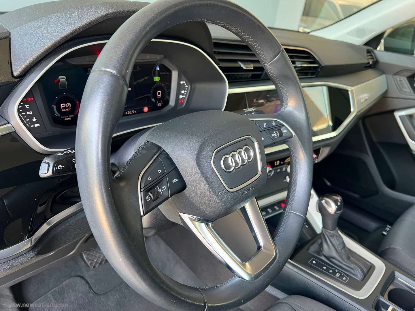 Q3 SPB 35 TDI S tronic Identity Black - immagine 20