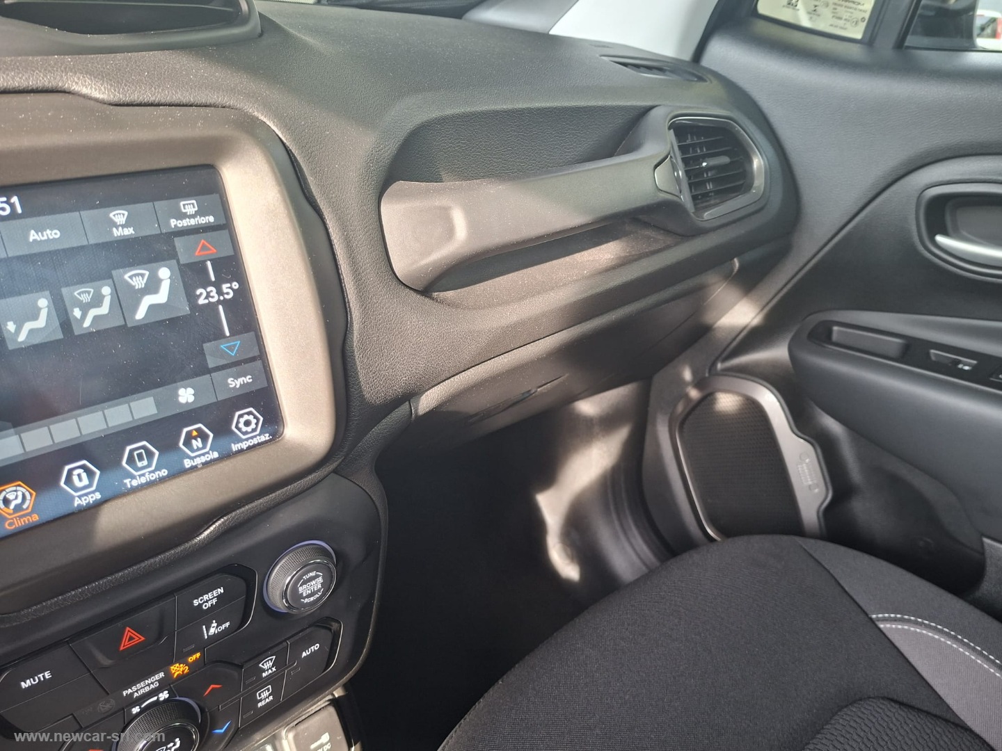 Renegade 1.6 Mjt 130CV Longitude - immagine 20