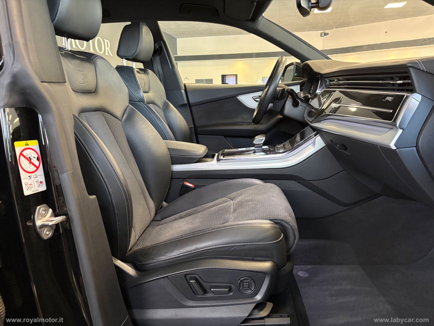 Q8 50 TDI 286 CV quattro tiptronic S-LINE - immagine 20