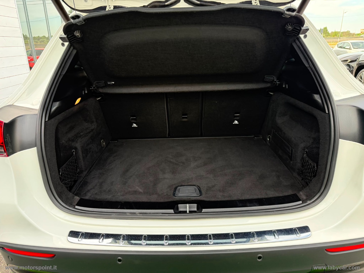 GLA 200 d Automatic Premium NIGHT PACK - immagine 20