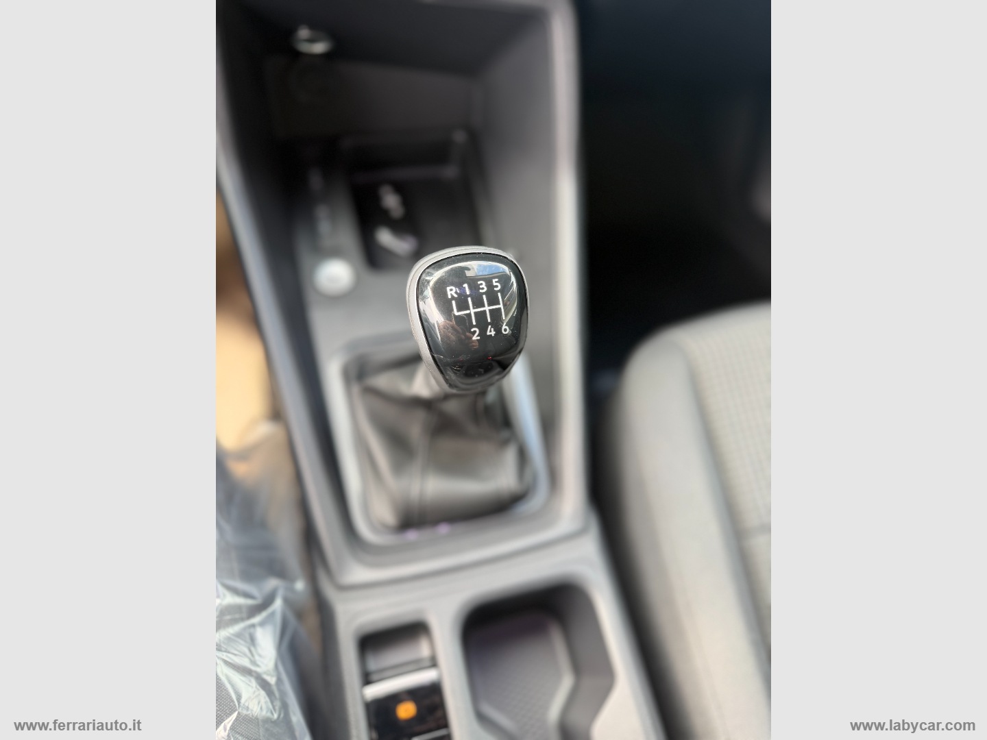 Caddy 2.0 TDI 75 CV Furgone Business KM ZERO - immagine 20