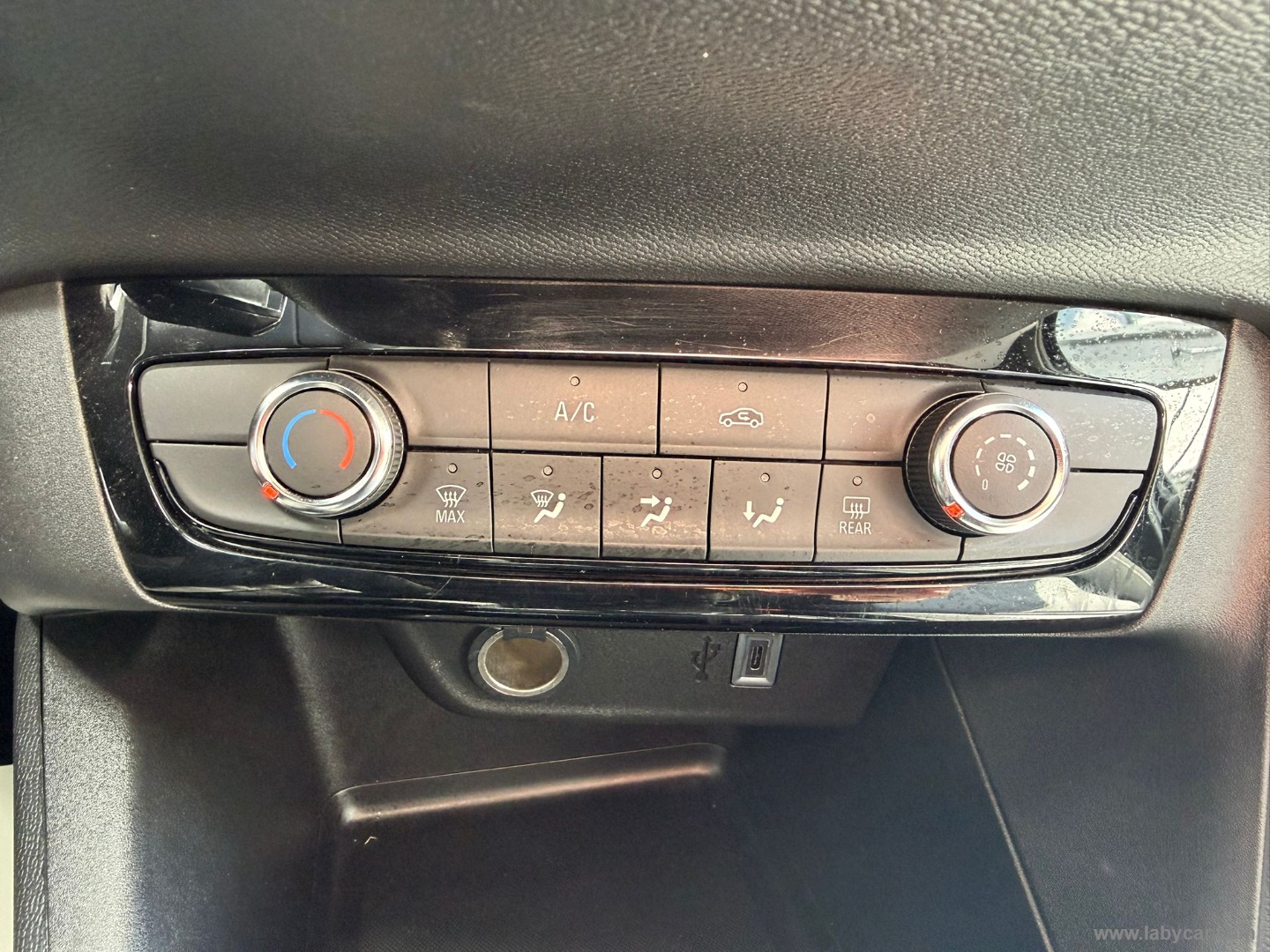 Corsa 1.2 100 CV Edition - immagine 20